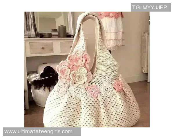 足球明星妻子们的奢华包包大揭秘时尚与财富的完美结合