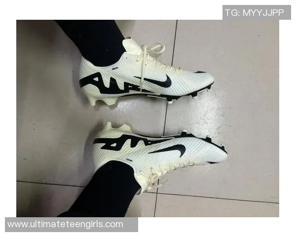 足球明星鞋码大揭秘揭示他们的场上秘密与风格选择