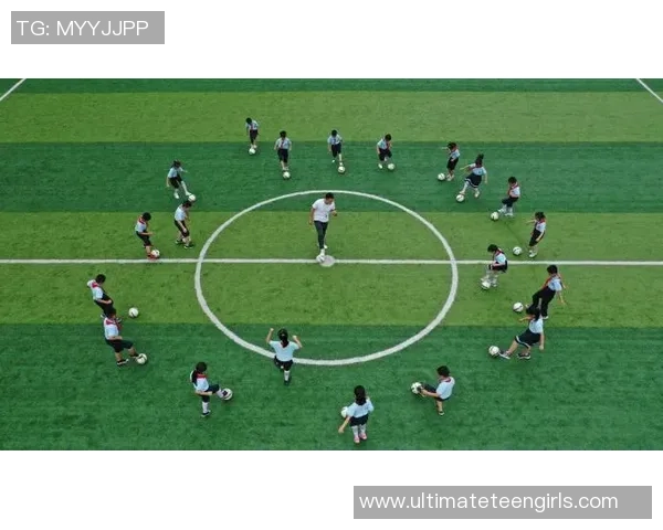 专业解读：重庆足球队的阵地战打法